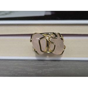 Rose quartz, bronze ring